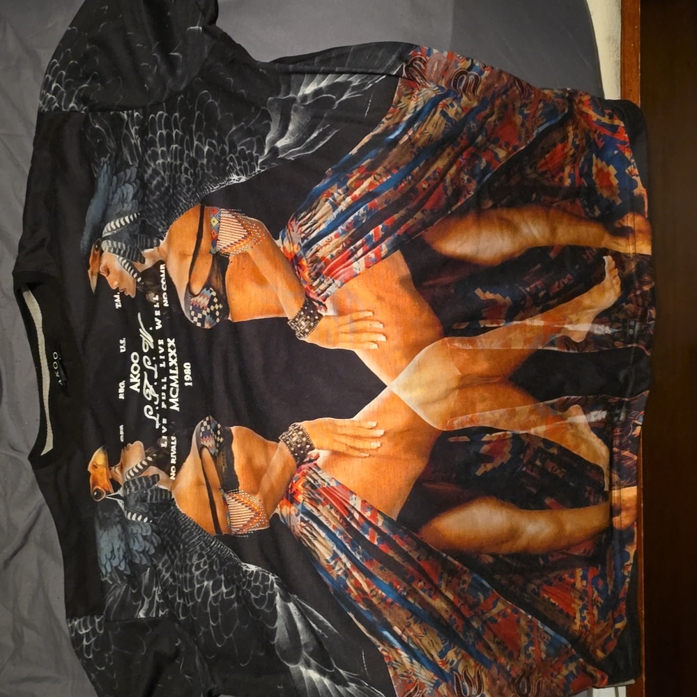 Mens XL Akoo Graphic knit tee shirt black and multi colored